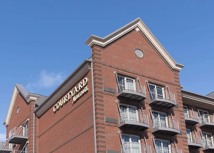 Hotel: Courtyard By Marriott Holland Downtown